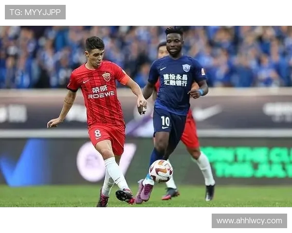 上海足球队在大师赛中的战术分析与表现评估 上海足球队在大师赛中的战术分析与表现评估