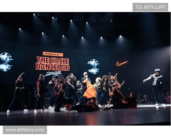 全国街舞大赛特别报道:西安街舞队如何从默默无闻到闪耀舞台的成长历程 全国街舞大赛特别报道:西安街舞队如何从默默无闻到闪耀舞台的成长历程