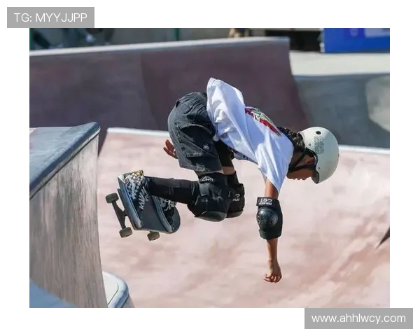 南京滑板队创新高滑板意识排名引发热议展现年轻力量与团队精神 南京滑板队创新高滑板意识排名引发热议展现年轻力量与团队精神