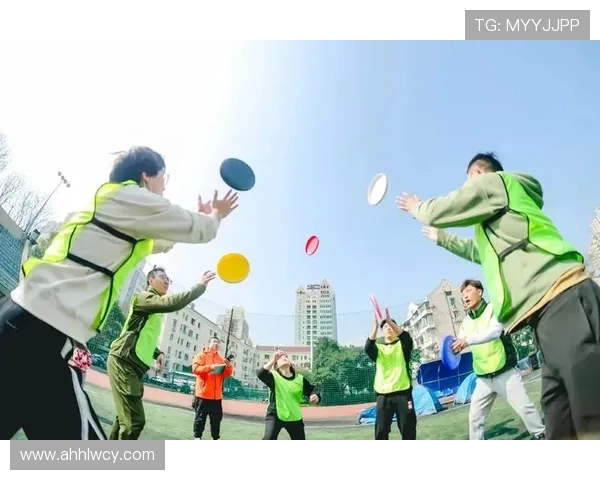 南京飞盘队飞盘意识排名创新高引发热议展现团队实力与潜力 南京飞盘队飞盘意识排名创新高引发热议展现团队实力与潜力