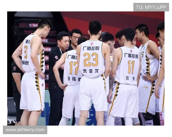 广东对阵广厦精彩赛事现场直播全程回顾与分析 广东对阵广厦精彩赛事现场直播全程回顾与分析