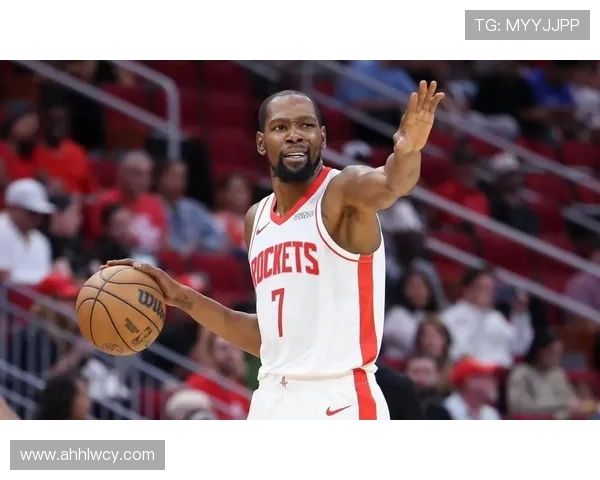 火箭队与雷霆队激战正酣CCTV5直播精彩赛事回顾与分析