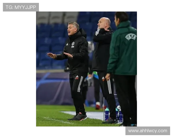 里尔与索肖对决分析及比赛前瞻策略探讨 里尔与索肖对决分析及比赛前瞻策略探讨