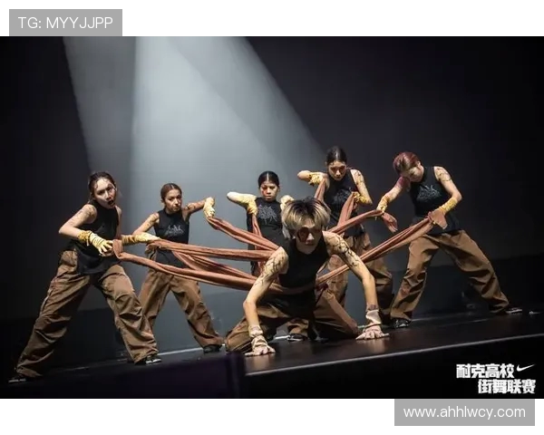 成都街舞队与广州街舞队的精彩对决赛后分析与节奏探讨