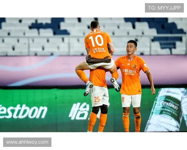 杭州篮球队在精英赛中以68分稳居积分榜首位,展现强劲实力 杭州篮球队在精英赛中以68分稳居积分榜首位,展现强劲实力