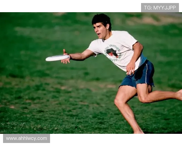 武汉飞盘队心理素质引发热议球员表现与心理承受能力的深度探讨 武汉飞盘队心理素质引发热议球员表现与心理承受能力的深度探讨