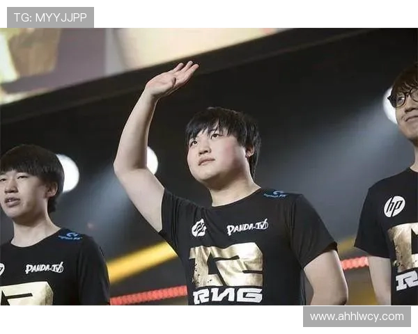 EDG在国际邀请赛中的战术表现分析与点评探讨